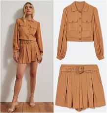 Guarda-Roupa Restaurador: O Poder de Roupas que Acolhem e Libertam