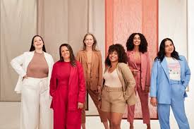 Roupas que Inspiram Confiança: Dicas de Moda para Mulheres 35+ com Corpo Reto